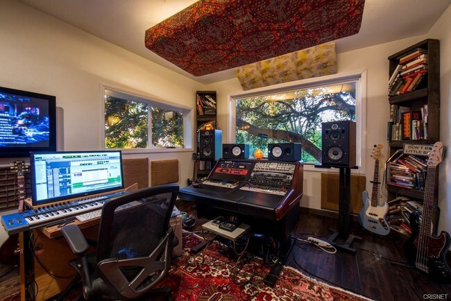 Building Photo - 4713 Bedel St