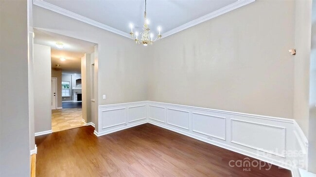 Building Photo - 2442 Windsor Chase Dr