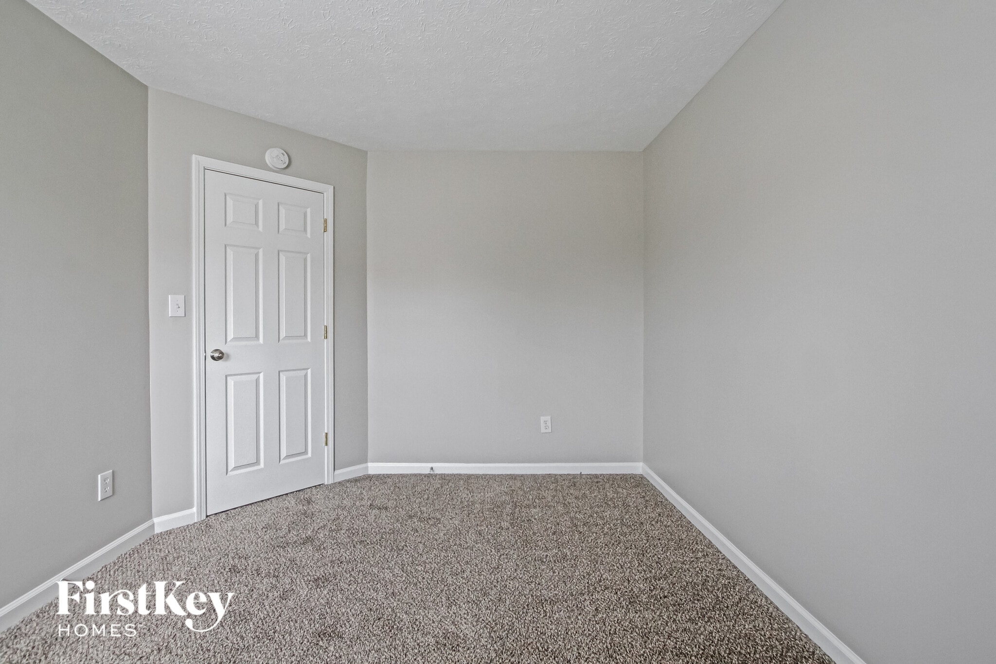 Building Photo - 6250 Twyckenham Dr