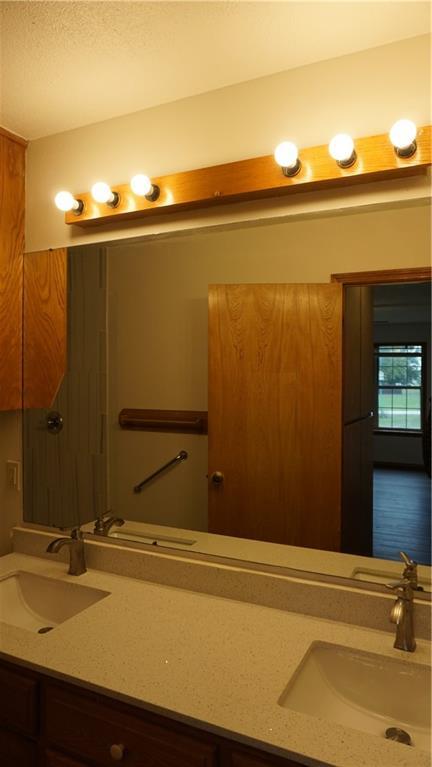 Building Photo - 107 N Elm Springs Rd