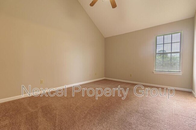 Building Photo - 2961 Churchwell Dr