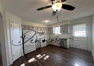 Building Photo - 3808-A SW 8TH Ter