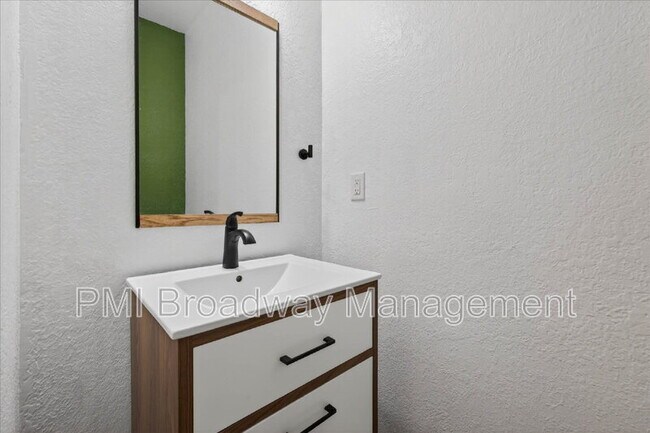 Building Photo - 1264 Black Oak Cir