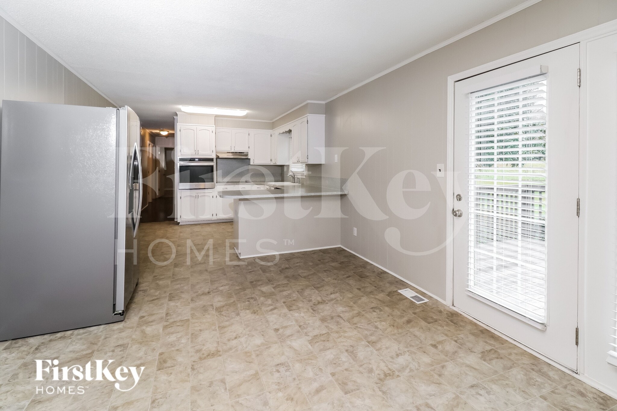 Building Photo - 4809 Maplecrest Dr