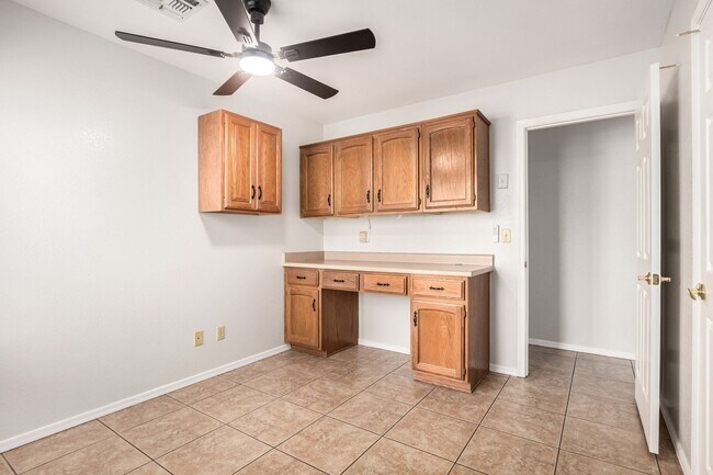 Building Photo - Sun Lakes long term Rental