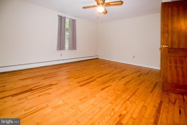 Building Photo - 12335 Rousby Hall Rd
