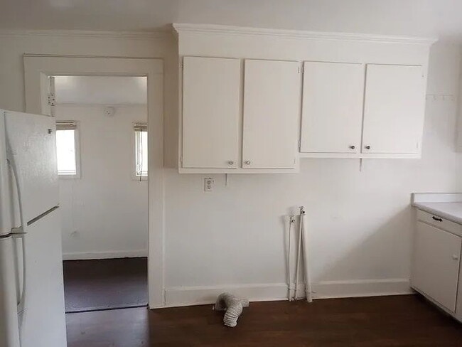 Building Photo - 2 Bedroom 1 Bathroom in Greer. SC
