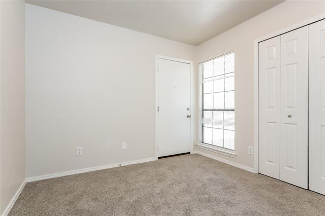 Building Photo - 502 Ponderosa Dr