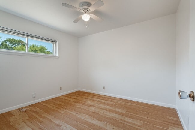 Building Photo - 509 Wilshire Dr
