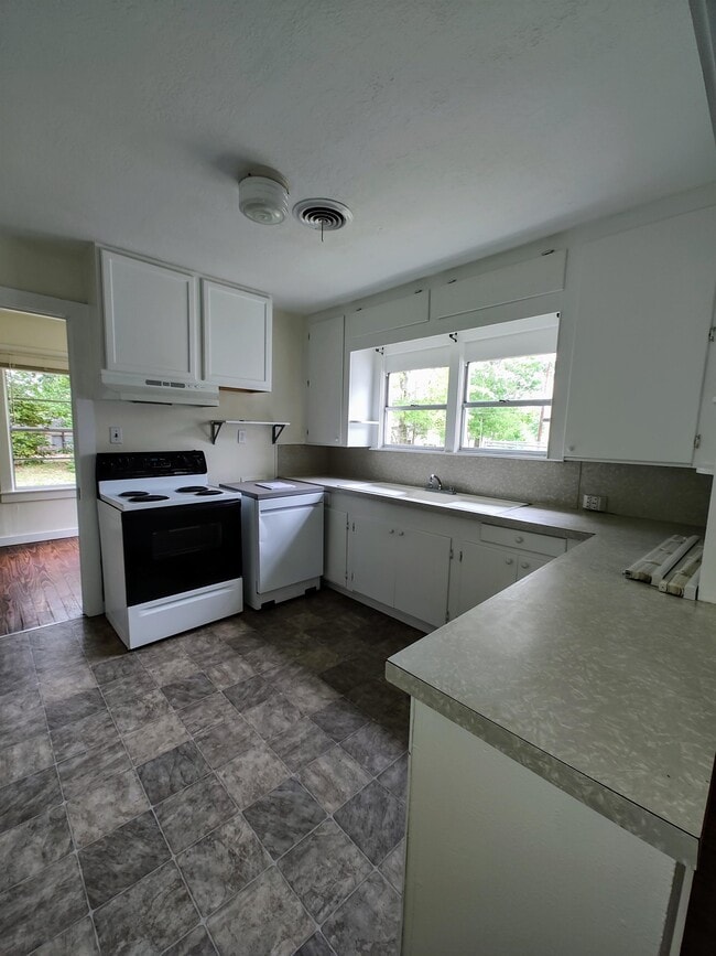 Building Photo - 5795 FM 1122