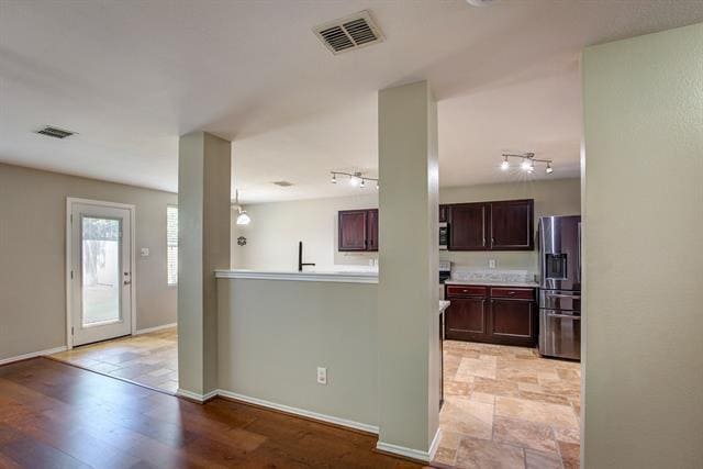 Building Photo - 16609 Woodside Dr