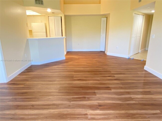 Building Photo - 4175 N Haverhill Rd
