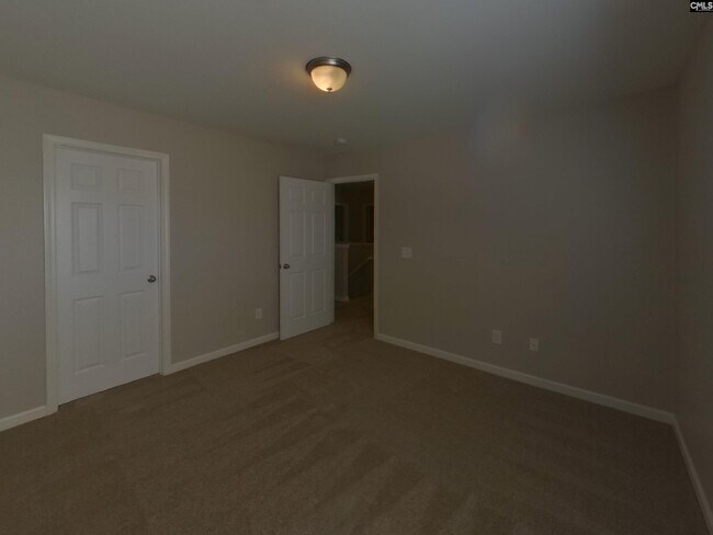 Building Photo - 919 Dovefield Ln