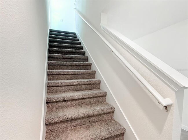 Building Photo - 8645 SW 45th Ct