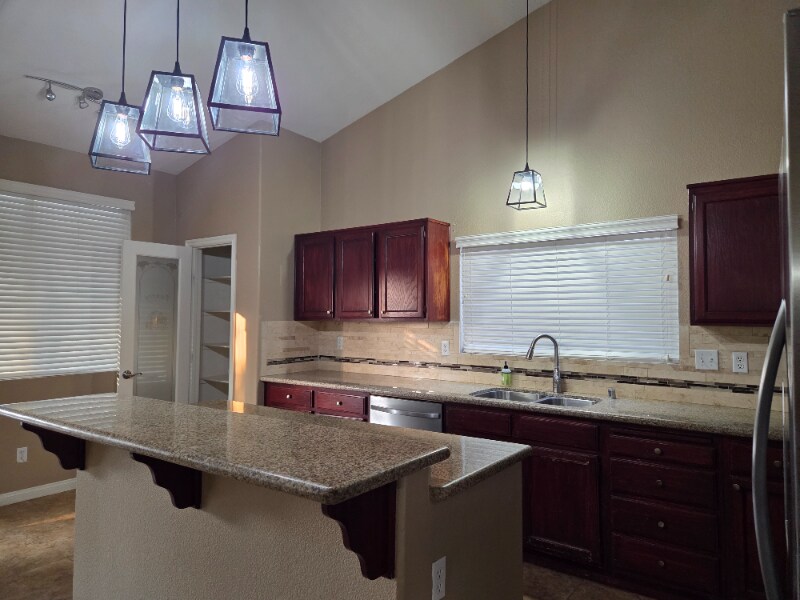 Building Photo - 2602 Roaring Lion Ave