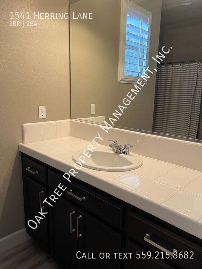 Building Photo - 1541 Herring Ln