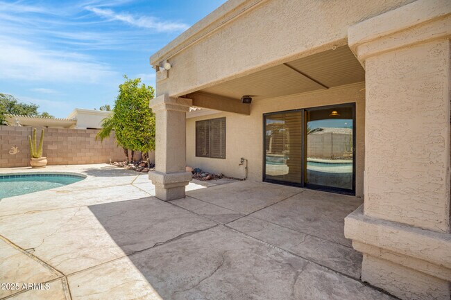 Building Photo - 3062 S Marigold Pl