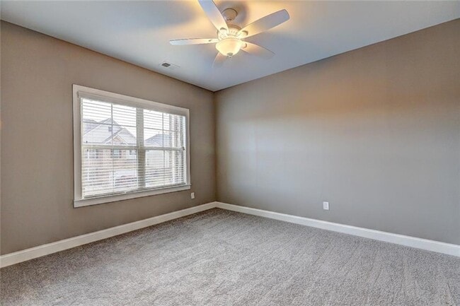 Building Photo - 4527 Bridgeway Rd