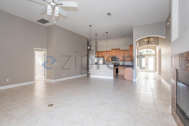 Building Photo - 932 Gallier Pl