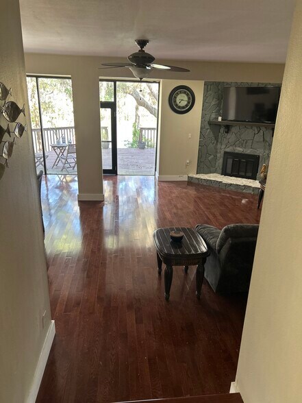 Building Photo - 6040 River Trace Rd