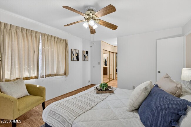 Building Photo - 5807 E Leonora St