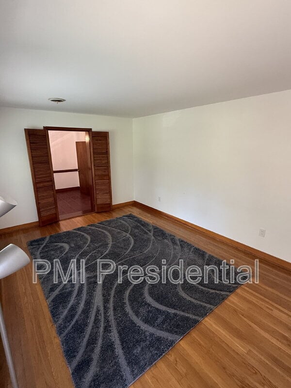 Building Photo - 5710 Tuskwillow Dr