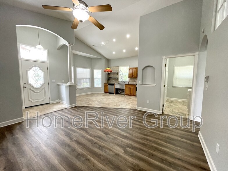 Building Photo - 5753 Eden Ln