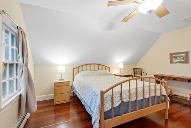 Building Photo - 54 Broadway Ave