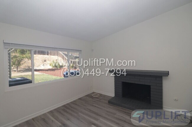 Building Photo - 1529 Marjorie St