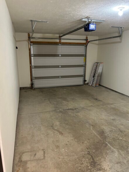 Building Photo - 1402 Benbrandon Ct