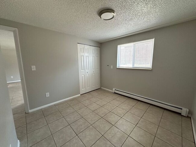 Building Photo - Cozy 2-Bedroom Rental – Perfect for Comfort & Convenience!