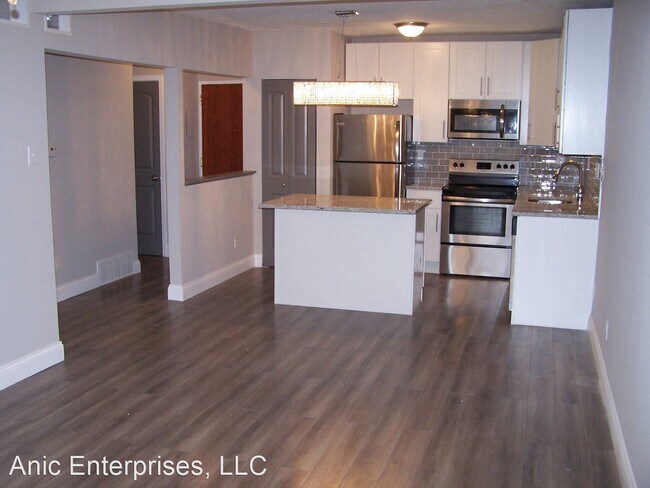 Building Photo - 1 br, 1 bath Apartment - 8717 Watson Road
