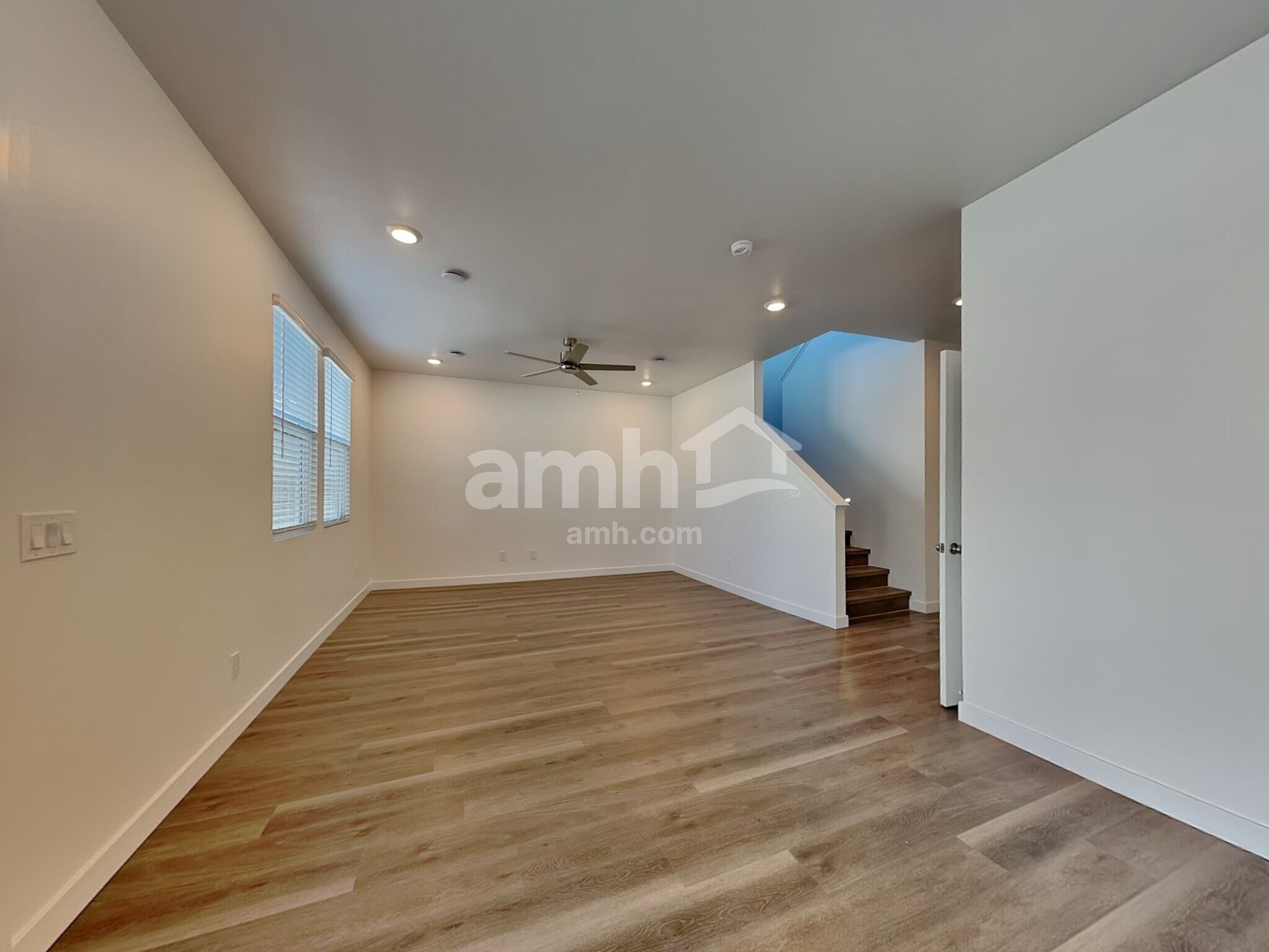 Building Photo - 20177 W Thomas Rd