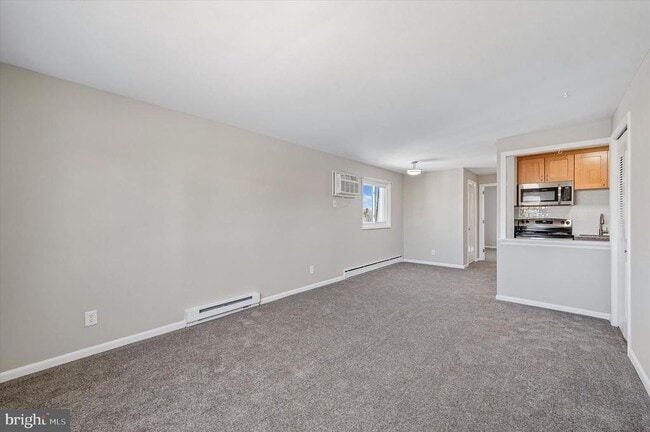 Building Photo - 644 Maryland Ave