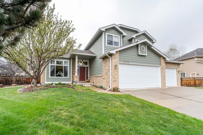 Building Photo - Gorgeous 6 bed 3.5 bath home located in Longmont, CO!
