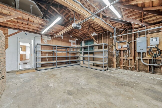 Building Photo - 14352 New Jersey Ave