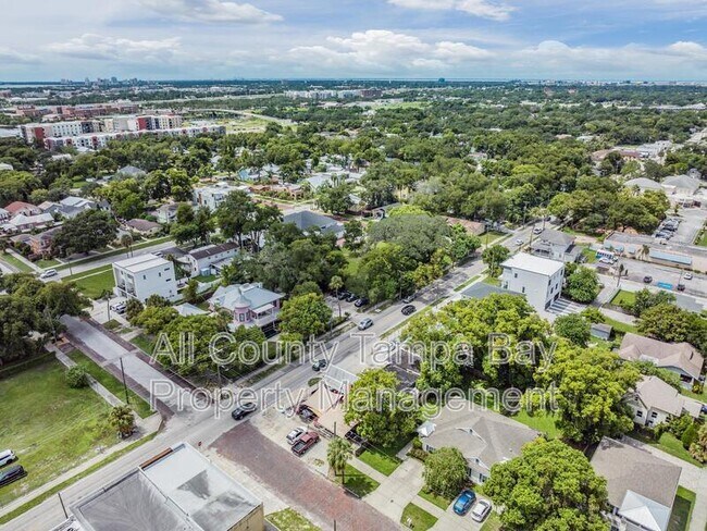 Building Photo - 2604 N Highland Ave