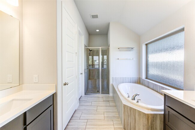 Building Photo - 6027 Painted Plains Ln