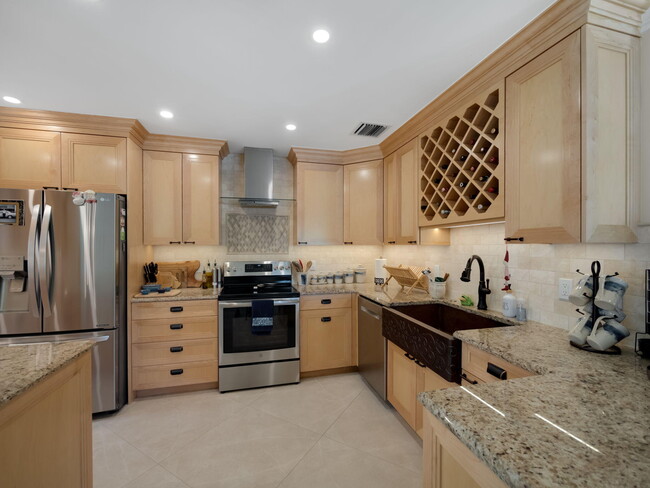Building Photo - 302 Cedar Key Cir