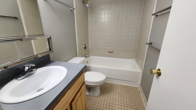 Building Photo - 15 Harbor Point Blvd