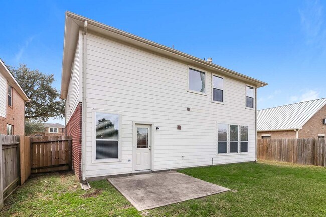 Building Photo - 24514 Kestrel View