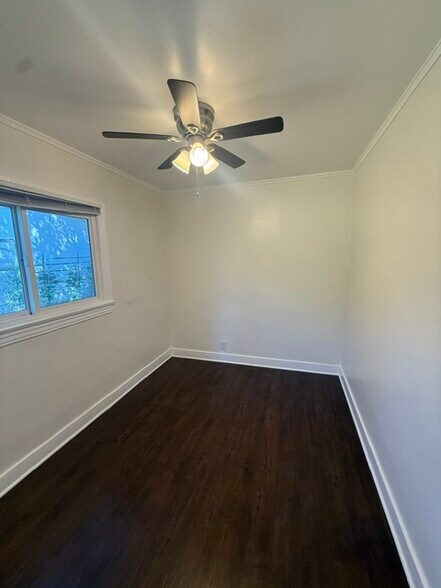 Building Photo - 1047 Rose Ave