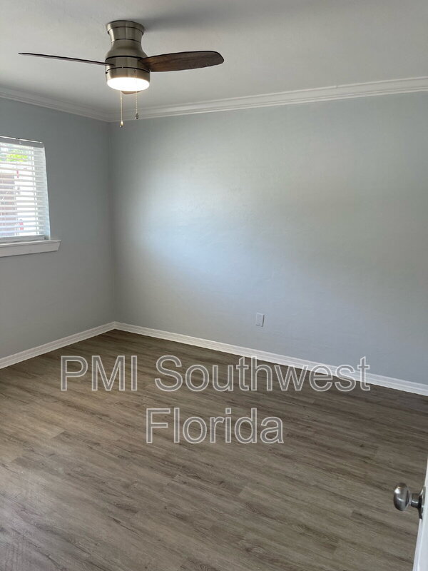 Building Photo - 6369 Gateway Ave