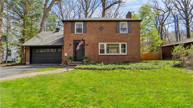 Building Photo - 288 Oakridge Dr
