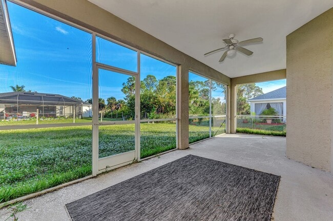 Building Photo - Living Large at a Beautiful 3/2 in Northport