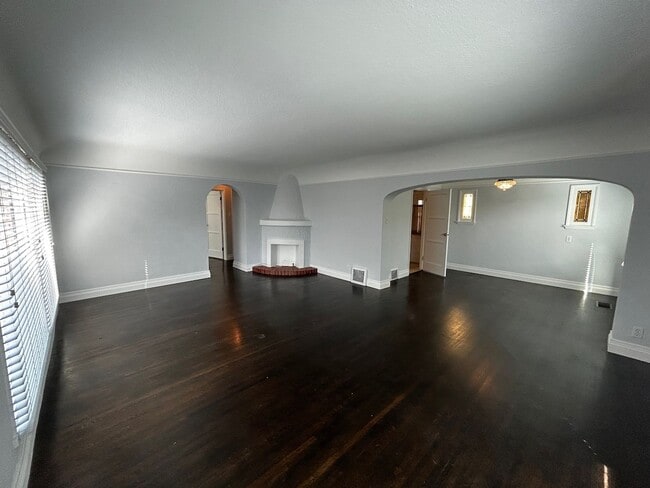 Building Photo - 257 Granada Ave