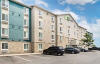 Building Photo - Furnished Studio-Philadelphia - Plymouth Meeting - West