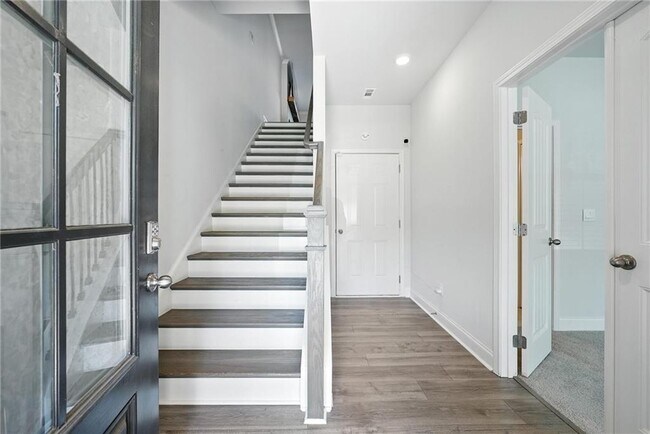 Building Photo - 3411 Swallowtail Ter