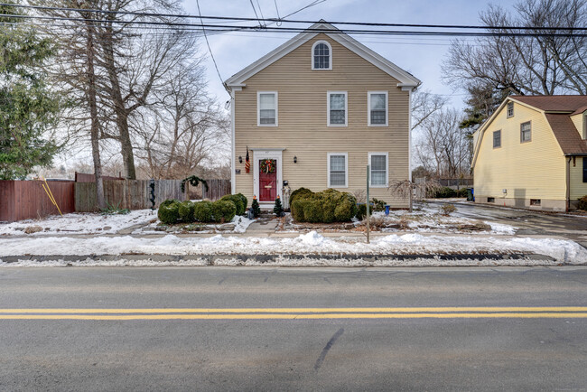 Building Photo - 45-47-47 Middletown Ave