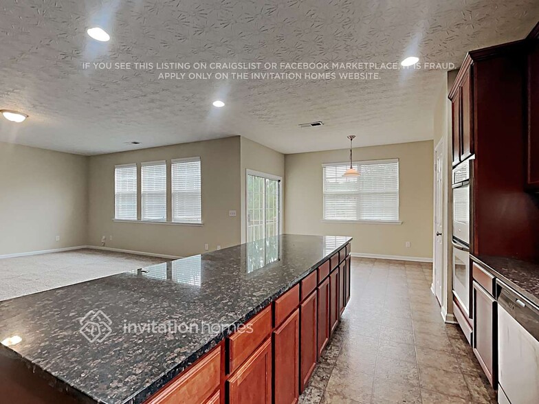 Building Photo - 2678 Dayview Ln